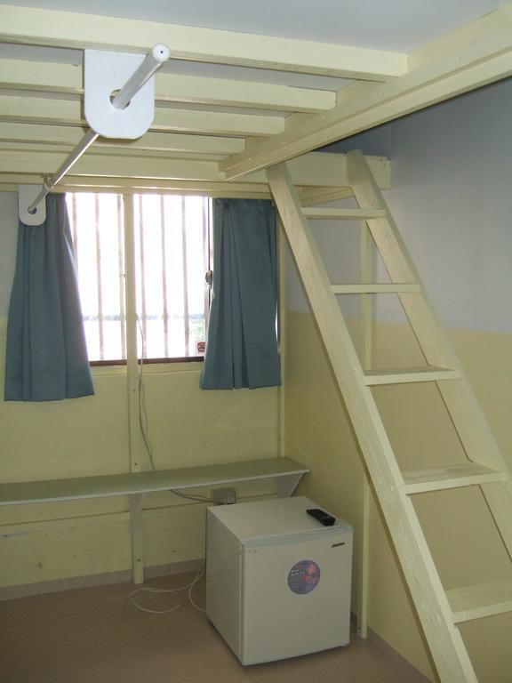 Naha Beach House Bagian luar foto