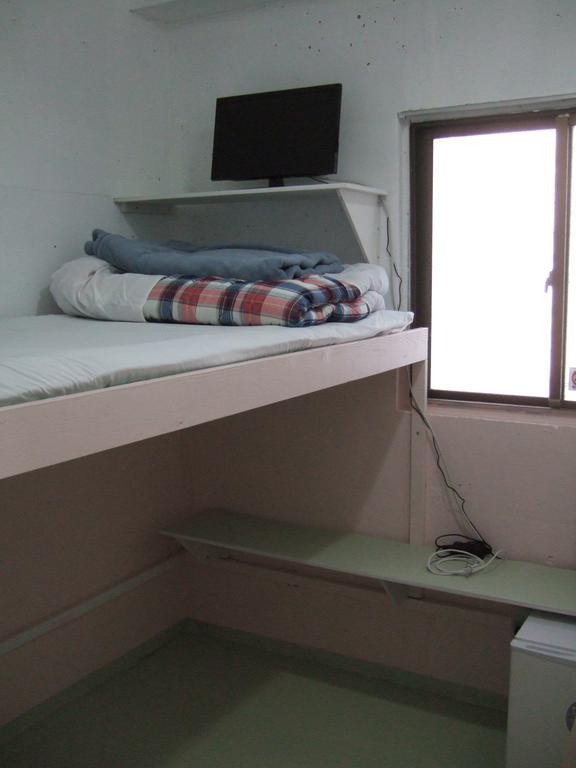 Naha Beach House Bagian luar foto